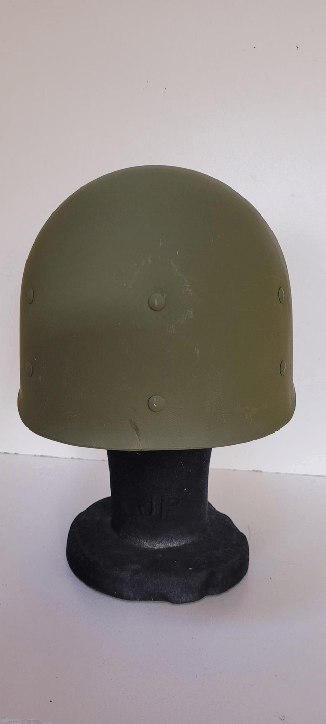 Schleuter original texturing front seam swivel bail with liner by Seaman Paper Company.